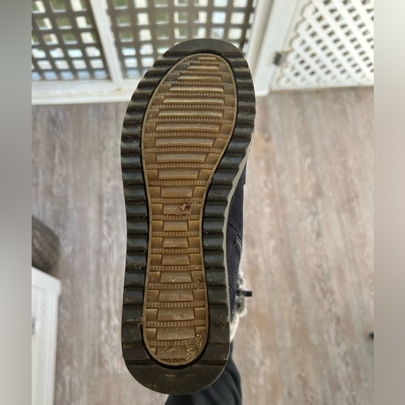 Spring Step Ankle Boots - Picture 7 of 8